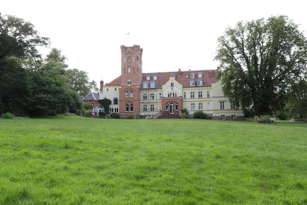 Schloss Lelkendorf, Fewo Gross Gievitz Exterior foto